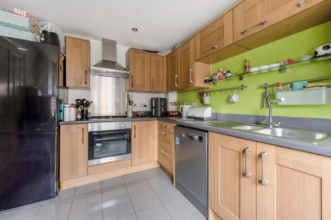 5, Bramble Walk, Barley Road, Andover photo 2