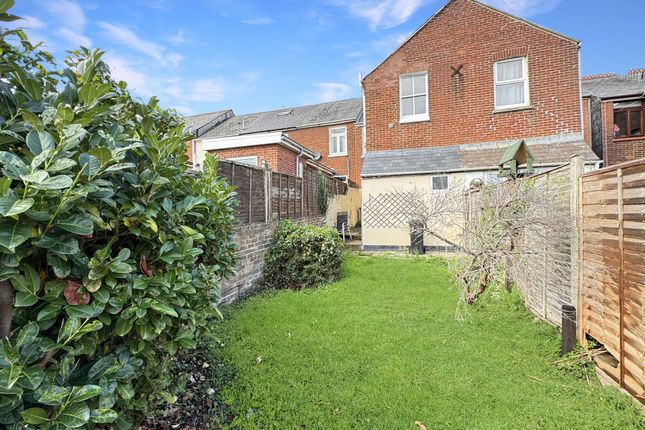 98 Park Road, Cowes photo 2