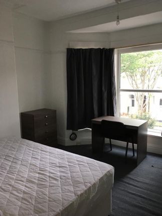 Shared accommodation to rent in Auckland Avenue, Hull