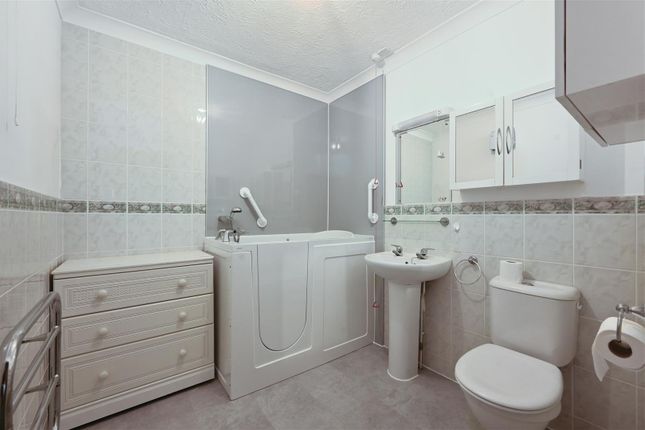 17, Marina Court, Marina, Bexhill-On-Sea photo 4
