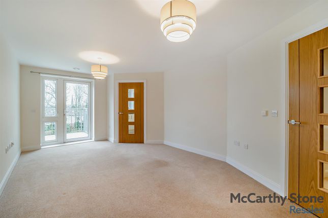 41 Applegate House, Seymour Road, Trowbridge photo 3