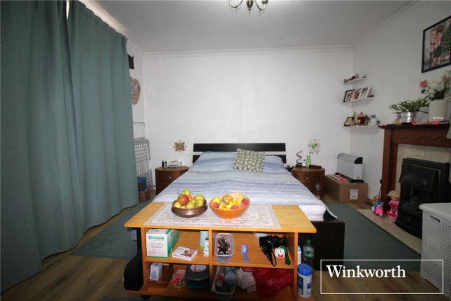 62, Nicoll Way, Hertfordshire photo 2
