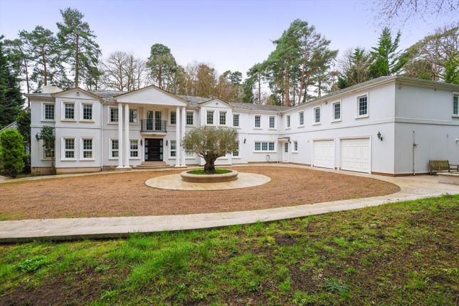 Thumbnail Detached house to rent in Abbotswood Drive, St George's Hill, Weybridge, Surrey