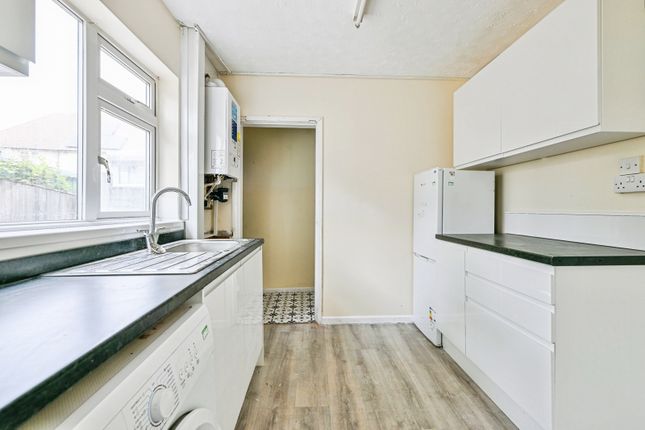 89, Shepton Crescent, Nottinghamshire photo 2