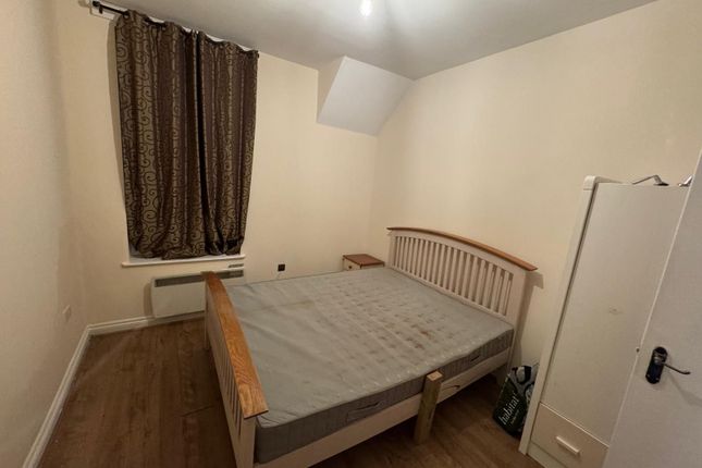 55a Lower Road, Sutton photo 5