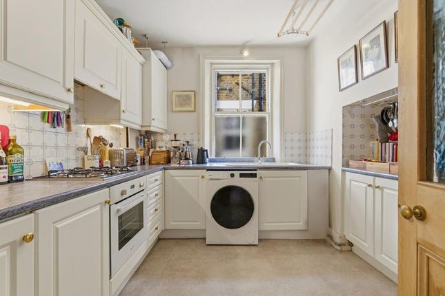 Flat 70, Drive Mansions, Fulham Road, London photo 4