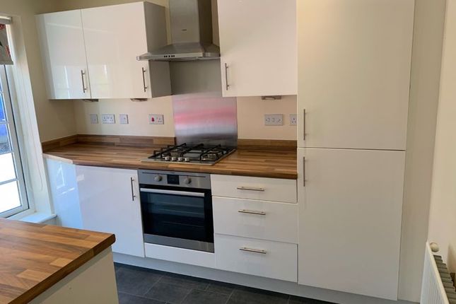 19, Village Drive, Telford photo 3