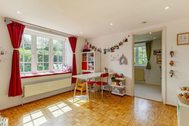The Cottage, Highclere Street, Newbury photo 4