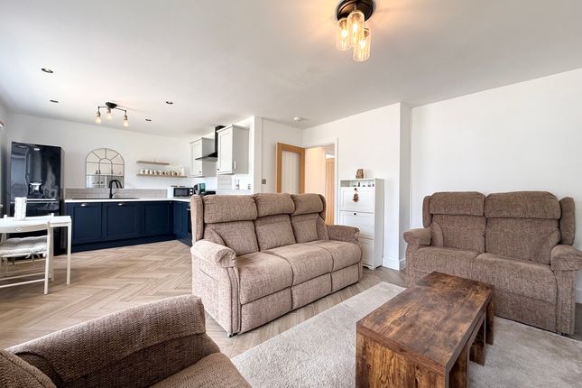 11 Fair View, Aberdar photo 2