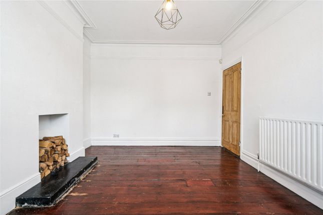 49, Badminton Road, London photo 3