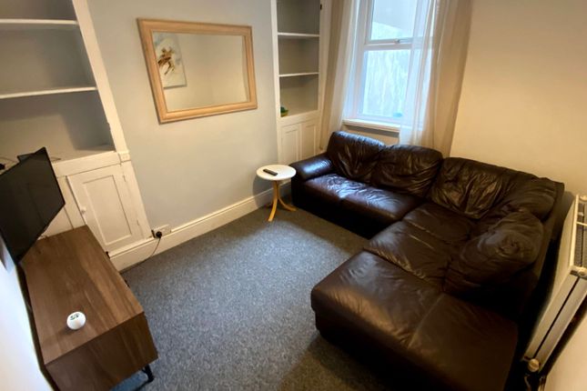 31 Aylesbury Road, Swansea photo 5