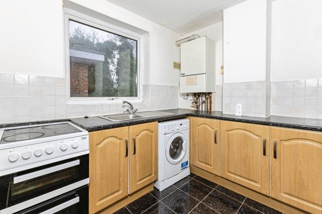 17, Leighton Court, Copperdale Close, Reading photo 3
