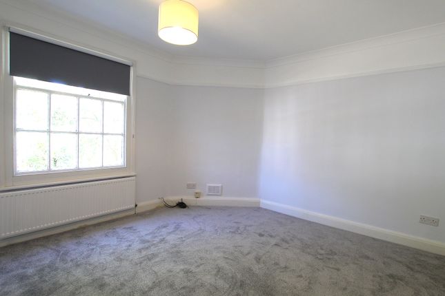 48b Pinner Park Gardens, Harrow, London photo 4
