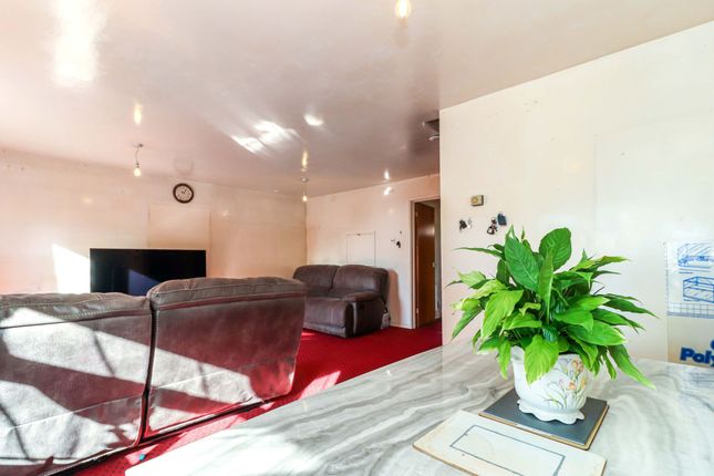 23 Margaret Close, Abbots Langley photo 4
