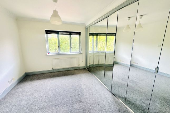 Flat for sale in Steep Hill, Parkhill, East Croydon, South Croydon