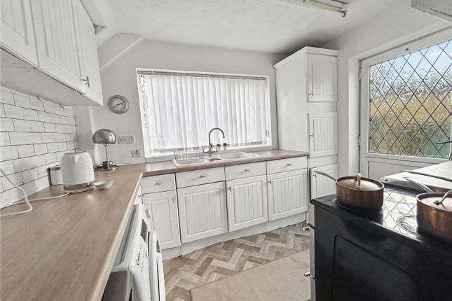 15, Cliff Street, West Yorkshire photo 3