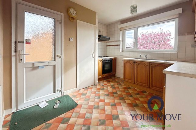 6, Green Spring Avenue, Barnsley photo 3