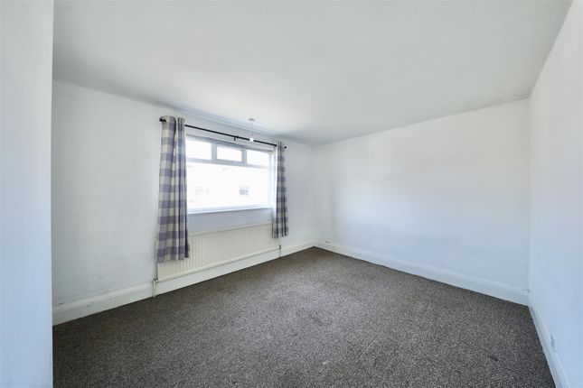 45, Oban Avenue, Hull photo 4