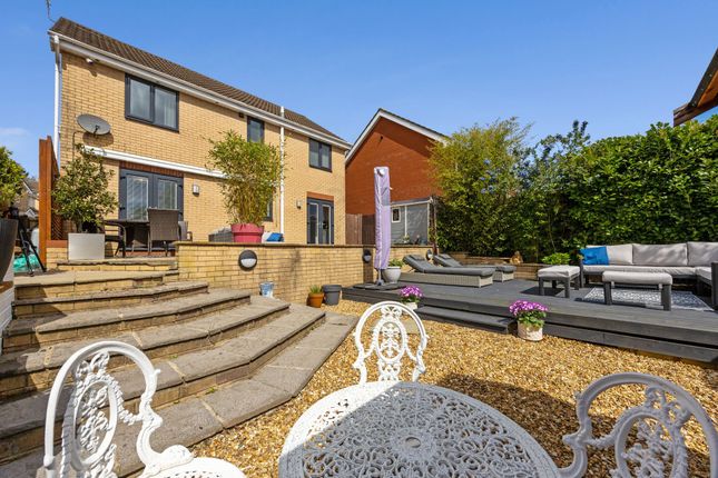 9 Coed Y Broch, Pontypridd photo 2