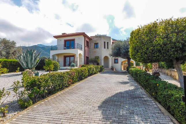 Villa for sale in Bellapais, Kyrenia, Northern Cyprus