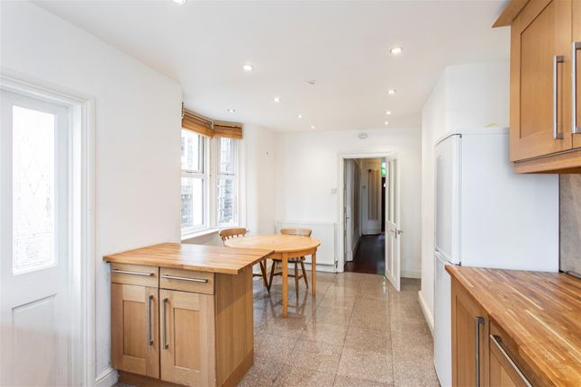 69, Strahan Road, Bow photo 3