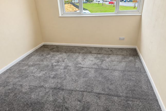 5, Appledore Avenue, Sheerness photo 5