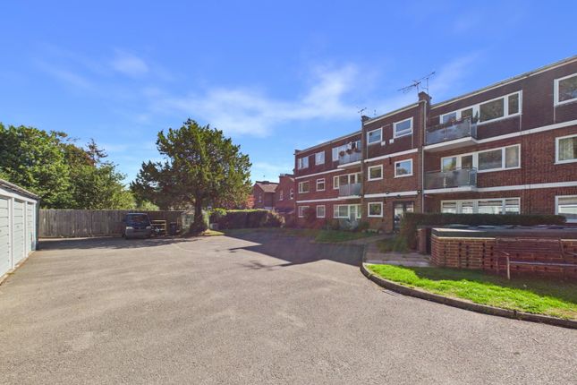 Redington,8, Lower Queens Road, Ashford photo 3