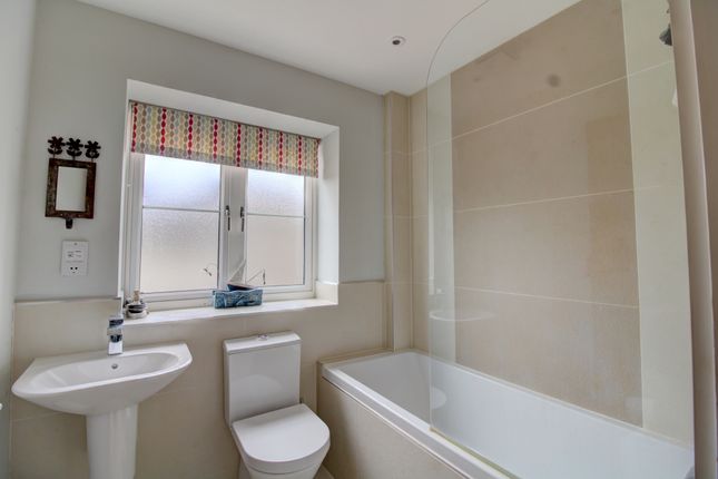 End terrace house for sale in Hunters Place, Hindhead