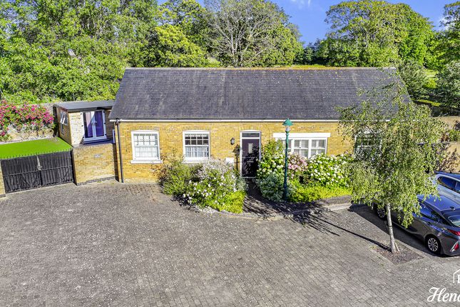 2-bed semi-detached on 1, Magazine Mews, Southend-on-sea, £685,000