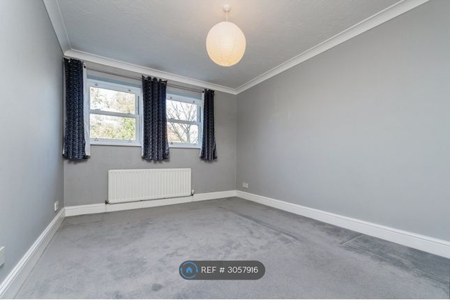 Lodden Lodge, Devonshire Avenue, Sutton photo 5