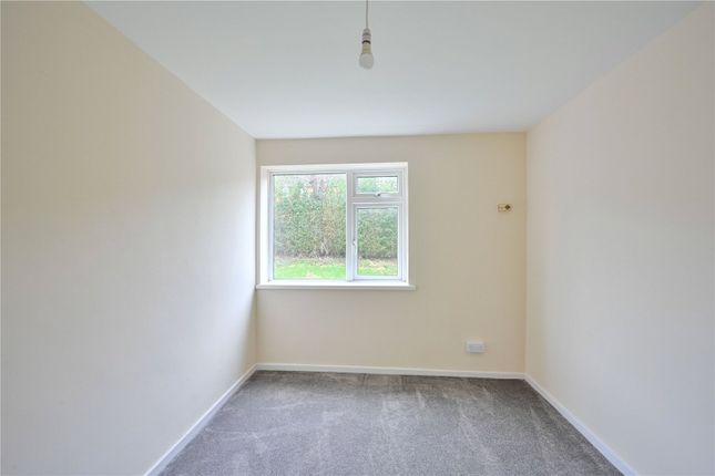 5, Embry Avenue, Staffordshire photo 4
