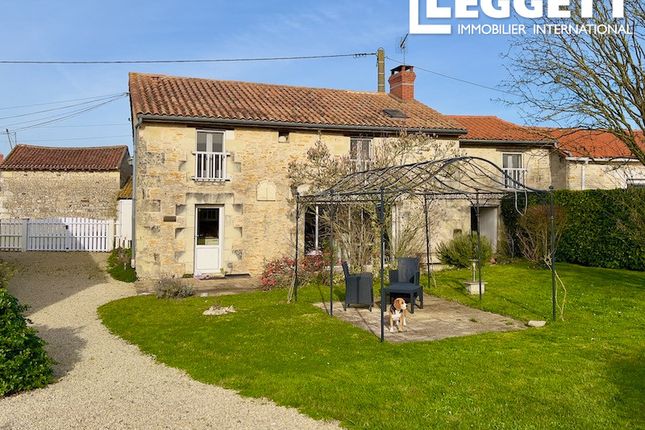 Thumbnail Villa for sale in Bournand, Vienne, Nouvelle-Aquitaine