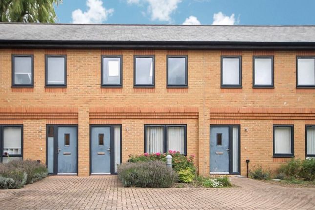 Flat for sale in Lakesmere Close, Kidlington