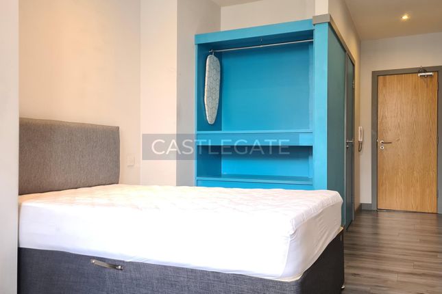 Room 38, The Works At Standard House (5)