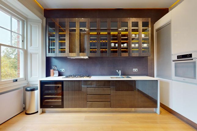 Flat 4, 51, Cadogan Square, London photo 4