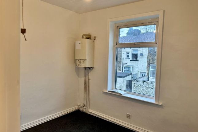 Terraced house to rent in Cleveland Street, Colne