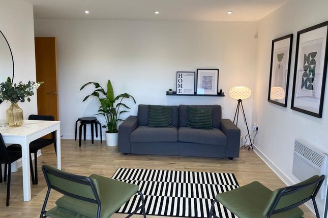 Thumbnail Flat to rent in St. Georges Way, London