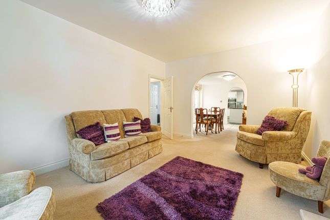 82 Beechwood Road, Newport photo 3