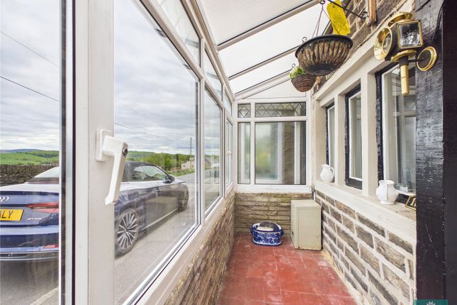 17, Lower Turf Lane, Scouthead photo 2