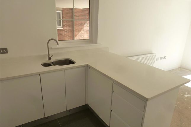 Craufurd Rise, MAIDENHEAD photo 2