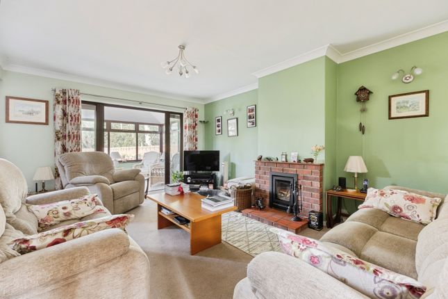 2, Windsor Court, Thetford photo 2