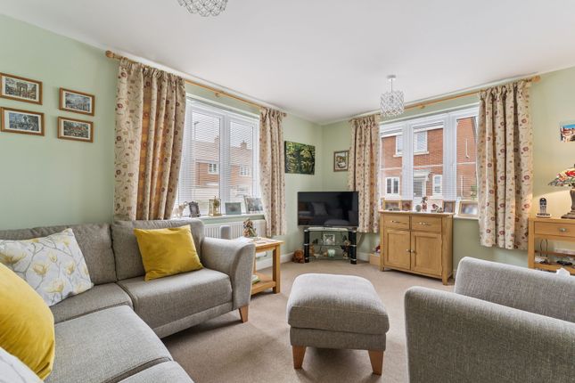 1 Millway Furlong, Aylesbury photo 2