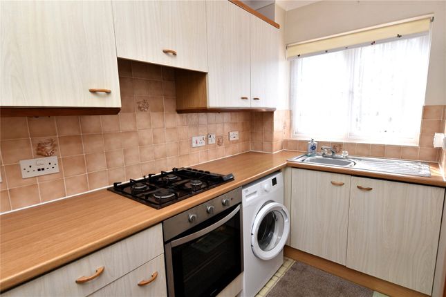 9A, Caversham Avenue, Southend-on-Sea photo 4