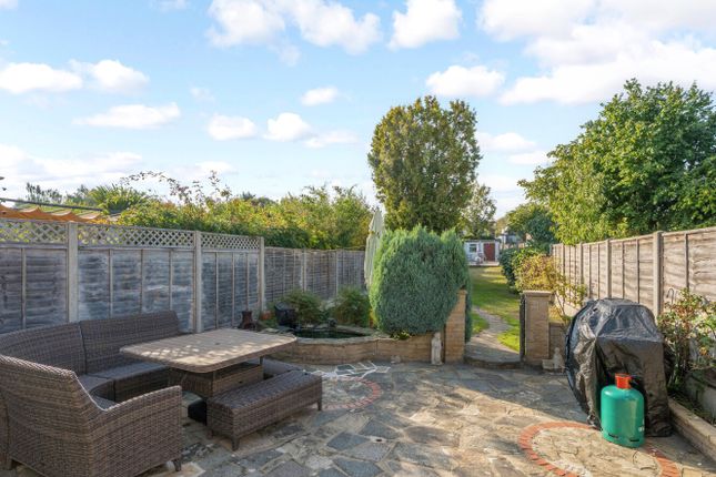 56, Gates Green Road, West Wickham photo 4