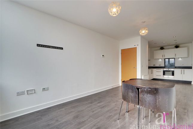 Flat 26, Wenlock House, 33, Eaton Road, Middlesex photo 4