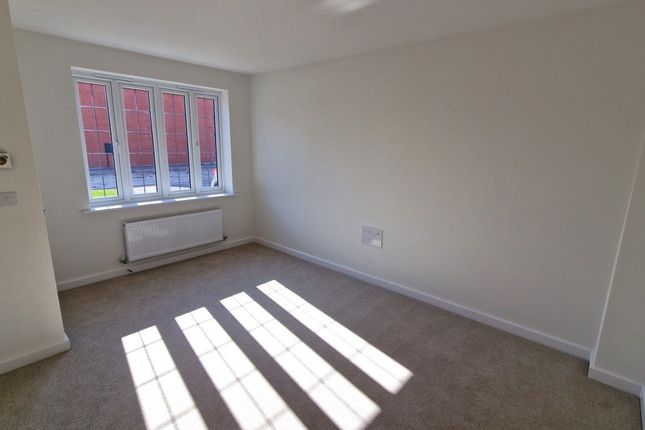 Town house to rent in Hankinson Avenue, Heald Green, Cheadle