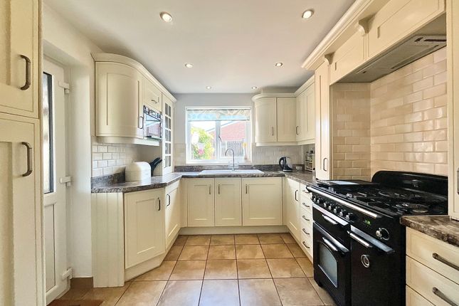 2, Graffam Grove, Cheadle, ST10 photo 2