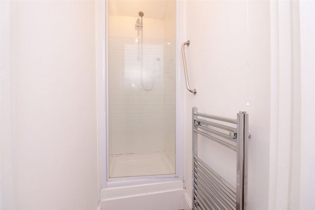 Room 3, 126, Scorer Street, Lincolnshire photo 5