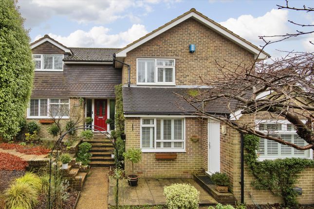 5-bed house on Wellesley Close, Crowborough, £850,000
