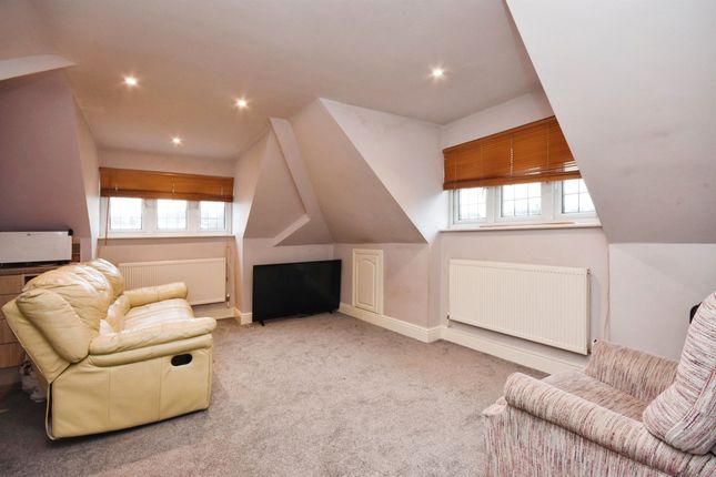 Thumbnail Flat for sale in Milton Road, Warley, Brentwood